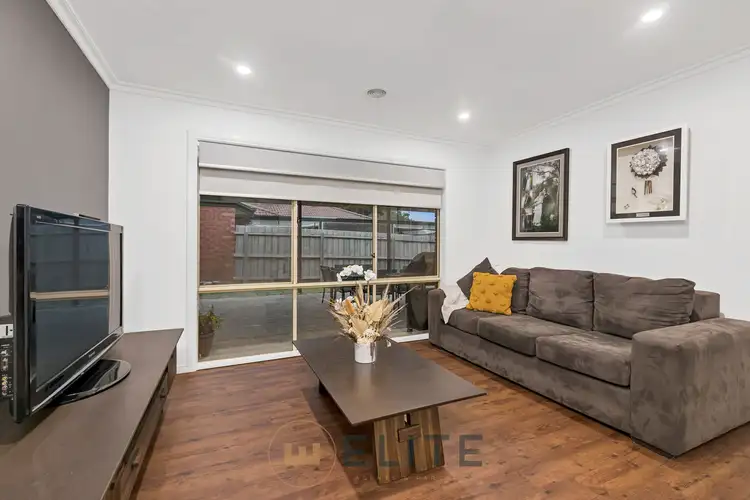 Second view of Homely house listing, 33 Sharpe Court, Berwick VIC 3806