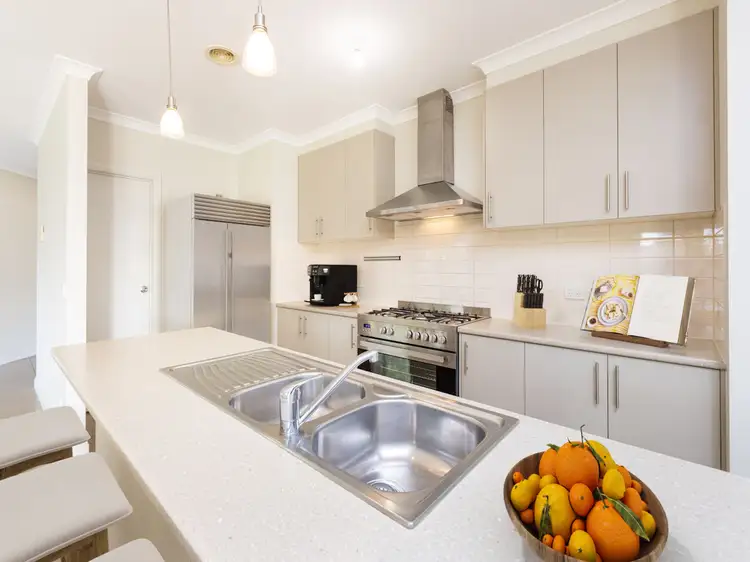 Second view of Homely house listing, 9 Anne Cox Drive, Red Cliffs VIC 3496
