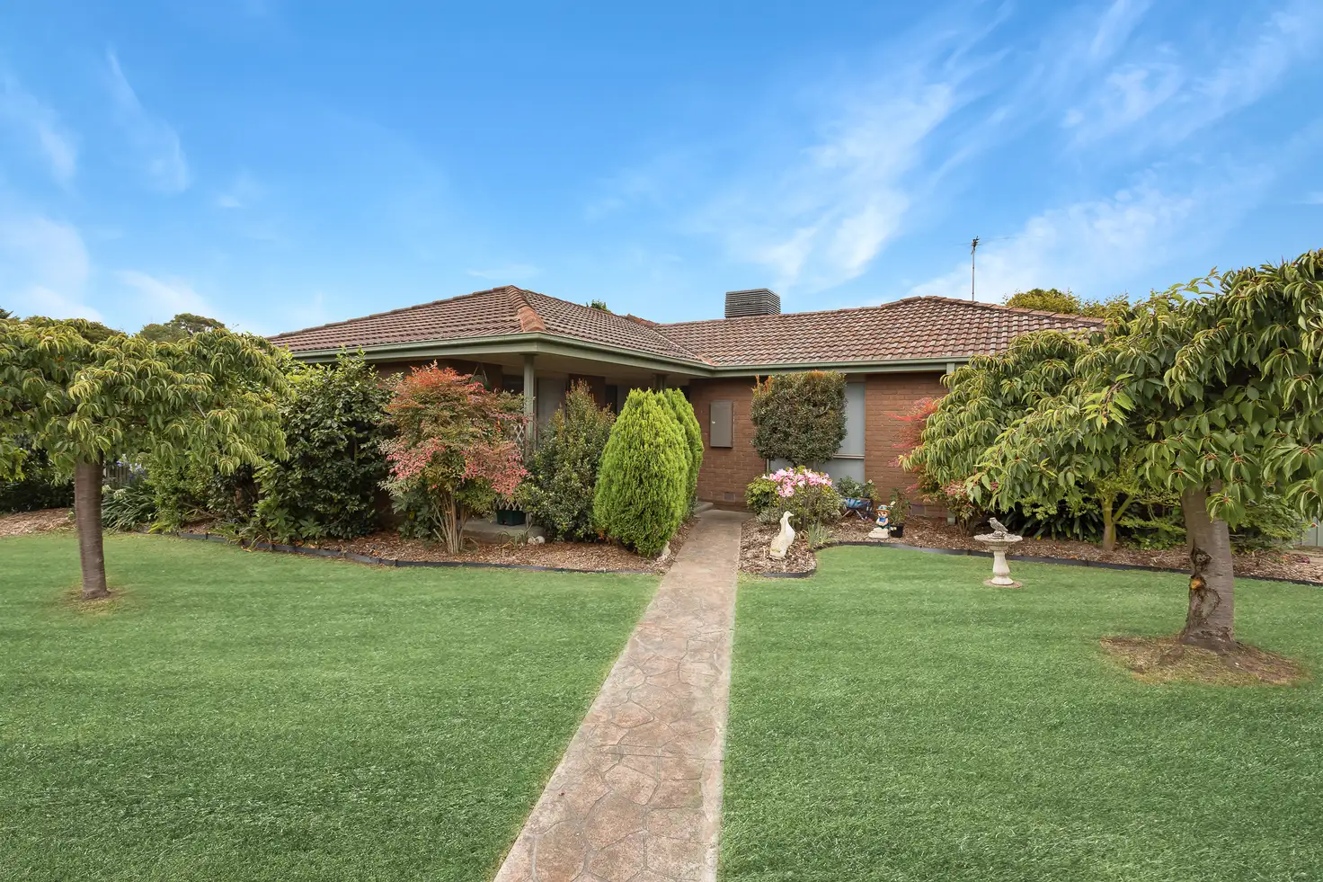 Main view of Homely house listing, 19 Heathmere Crescent, Endeavour Hills VIC 3802