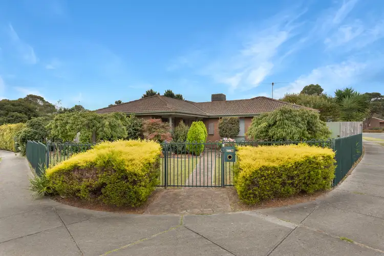 Fifth view of Homely house listing, 19 Heathmere Crescent, Endeavour Hills VIC 3802