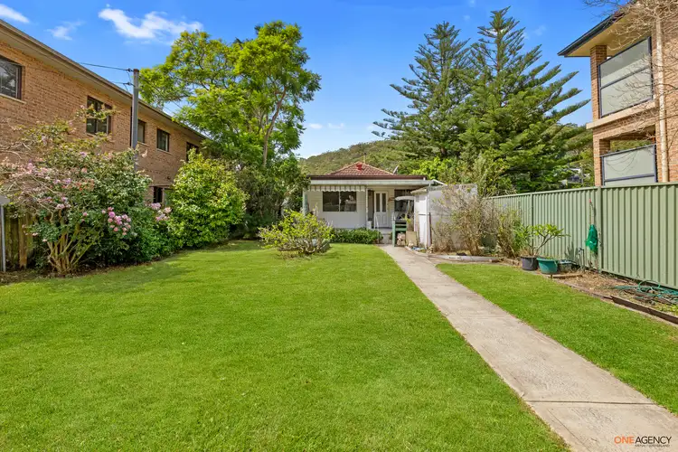 Second view of Homely house listing, 215 Prices Circuit, Woronora NSW 2232