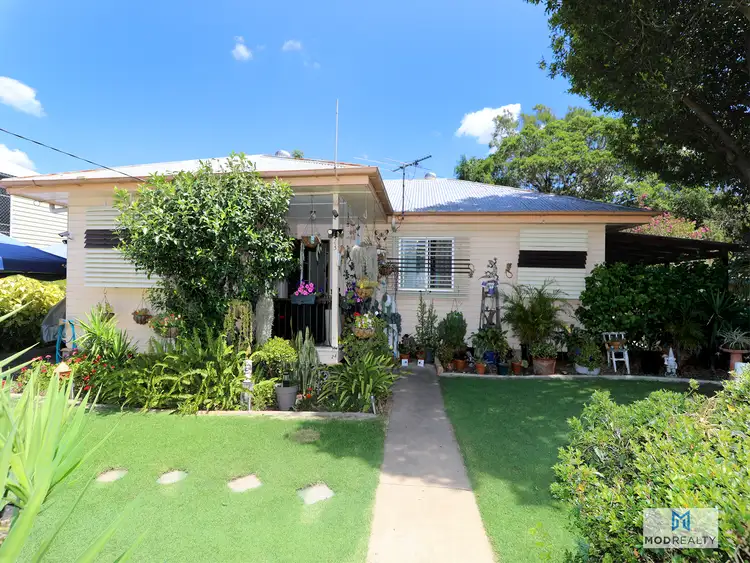 23 Russell Street, Silkstone QLD 4304
