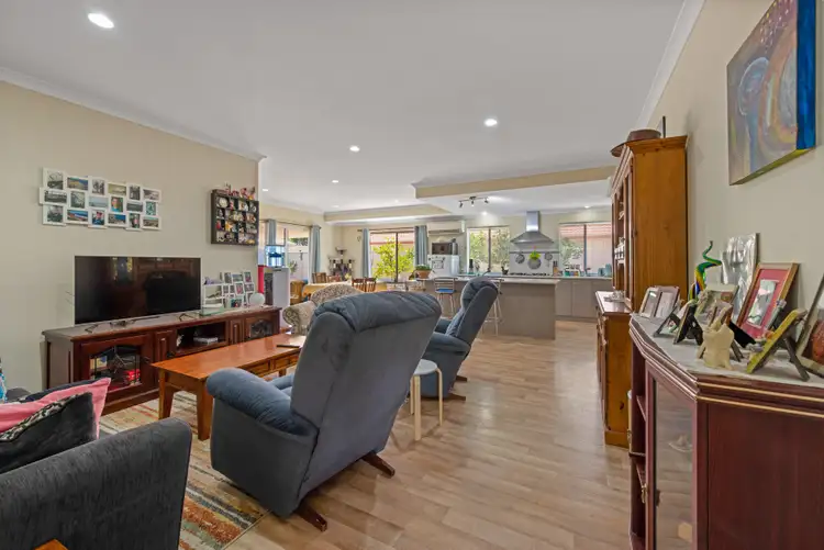 Sixth view of Homely house listing, 5 Isobel Way, Wandina WA 6530