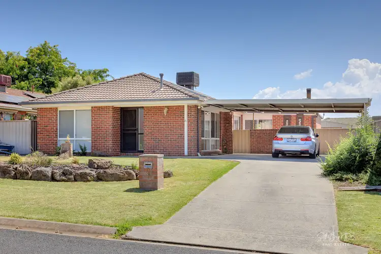 16 FLAX STREET, Baranduda VIC 3691