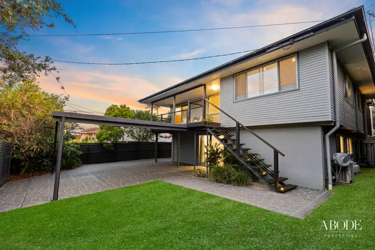 11 Alkooie Avenue, Clontarf QLD 4019