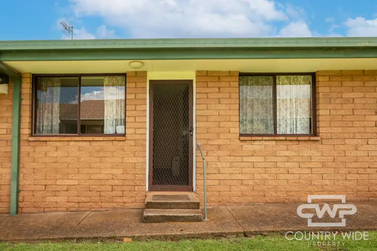 3/11 Balblair Street, Guyra NSW 2365