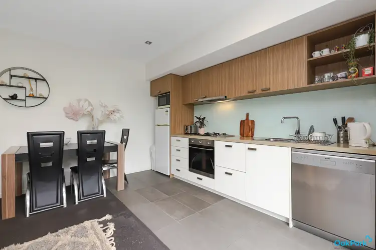Fifth view of Homely apartment listing, 4/297 Pascoe Vale Road, Essendon VIC 3040