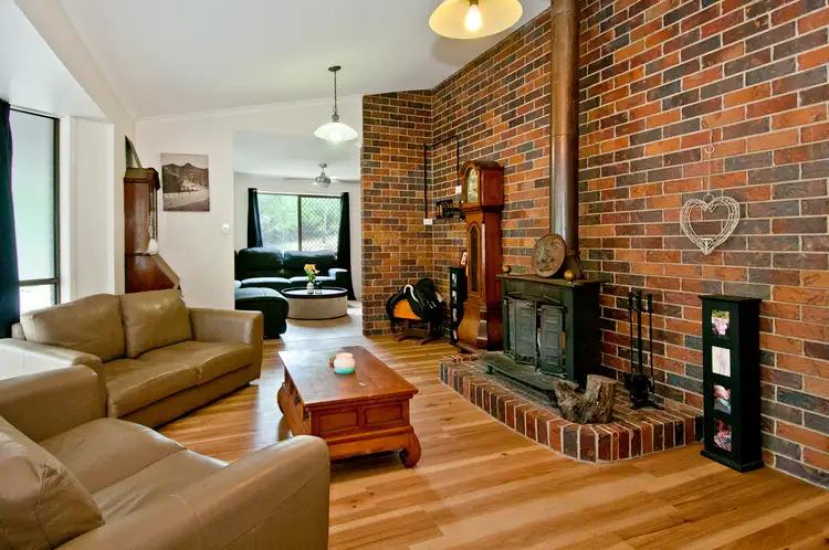 9-11 Venus Court, Cedar Vale QLD 4285