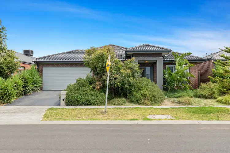 27 Bondi Parade, Point Cook VIC 3030