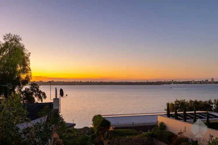 48 Duncraig Rd, Applecross WA 6153