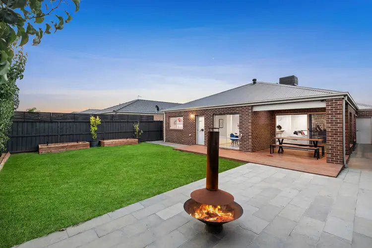 27 Precinct Road, Charlemont VIC 3217