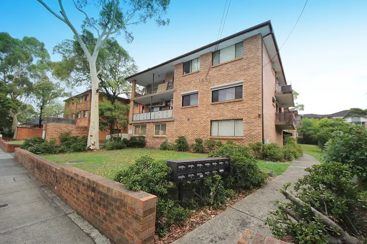 2/68 Meredith Street