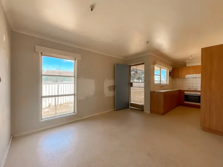 Sixth view of Homely house listing, 1 Storer Court, Swan Hill VIC 3585