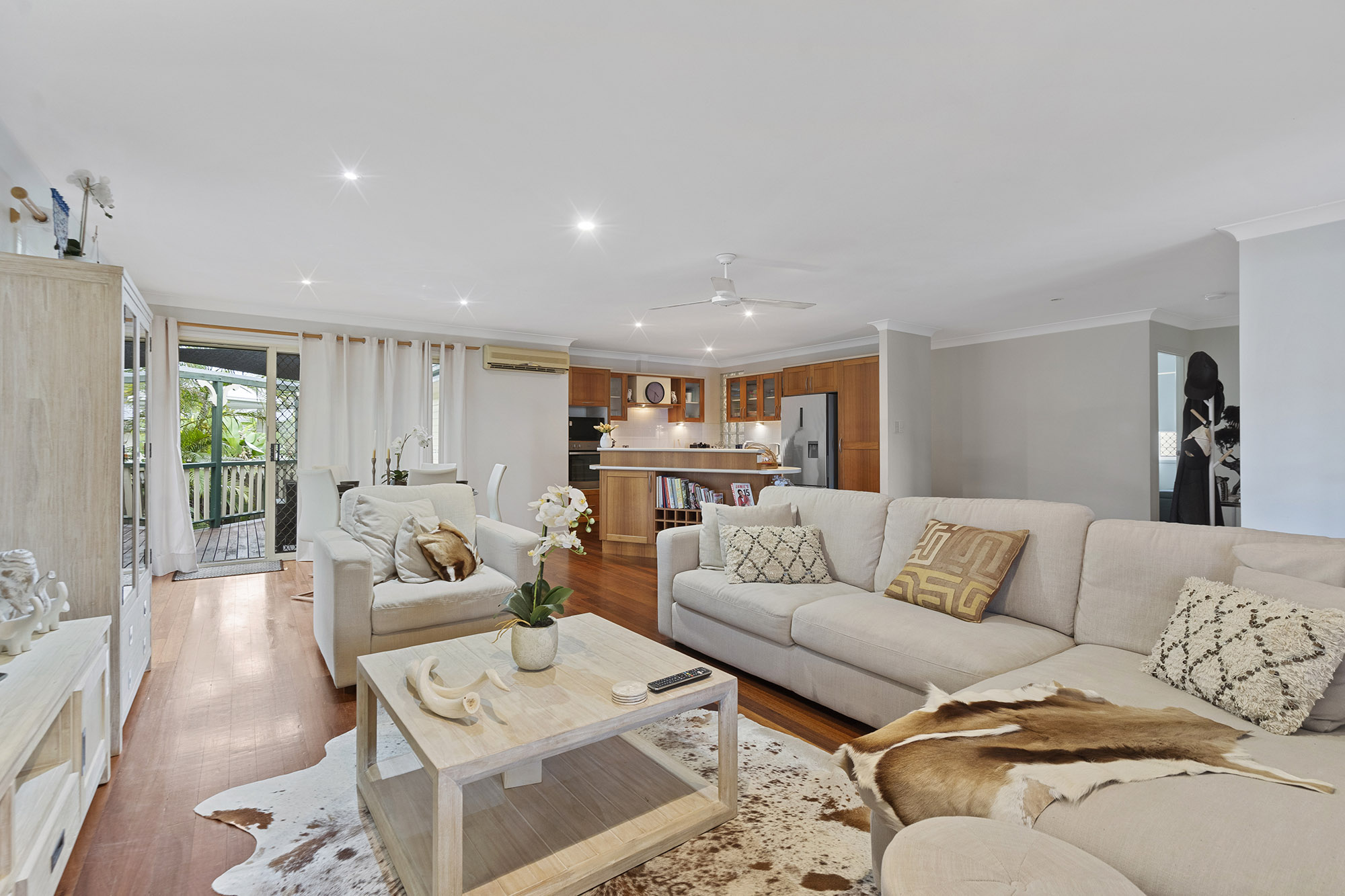 1 Eingana Street, Hope Island QLD 4212