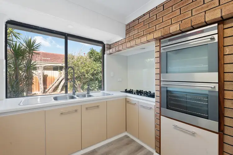 Sixth view of Homely house listing, 5 The Eyrie, Willetton WA 6155