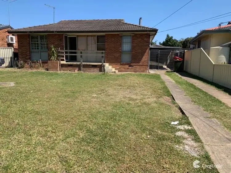 Main view of Homely house listing, 10 Magellan Avenue, Lethbridge Park NSW 2770