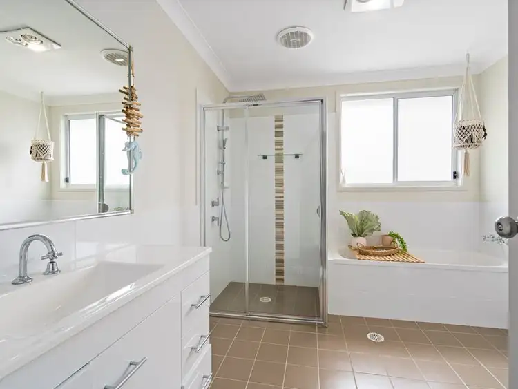 Sixth view of Homely house listing, 40 Mornington Circuit, Gwandalan NSW 2259