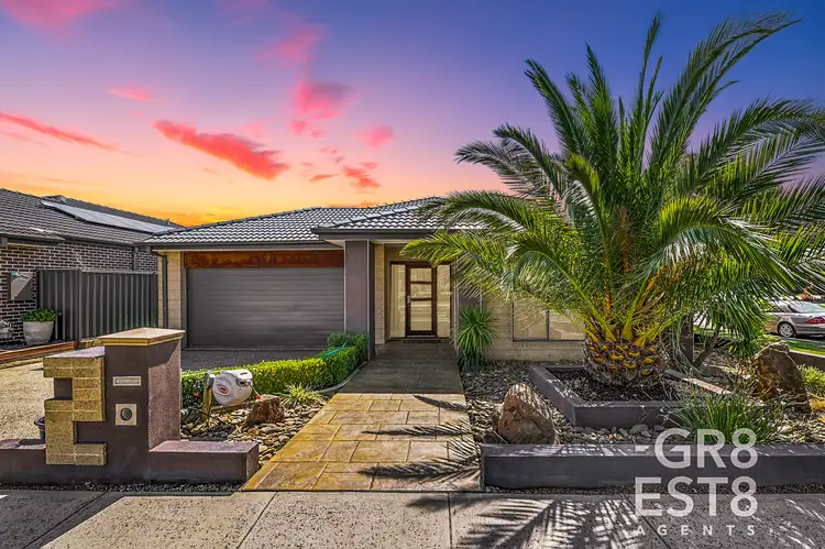 2 Zeus Avenue, Cranbourne West VIC 3977