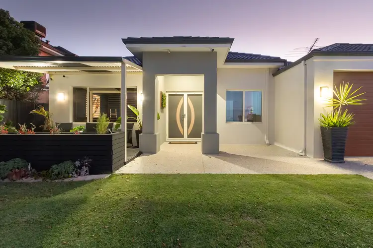 Fourth view of Homely house listing, 6 Mildura Way, Harrisdale WA 6112