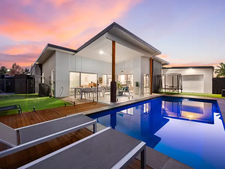 2 Pamphlet Lane, Coomera QLD 4209