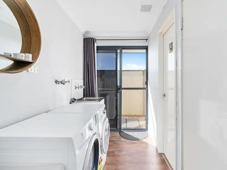 Fourth view of Homely house listing, 8 Morella Cross, Ellenbrook WA 6069