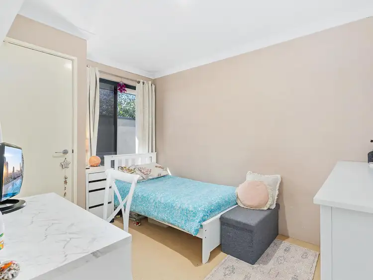 Seventh view of Homely house listing, 8 Morella Cross, Ellenbrook WA 6069