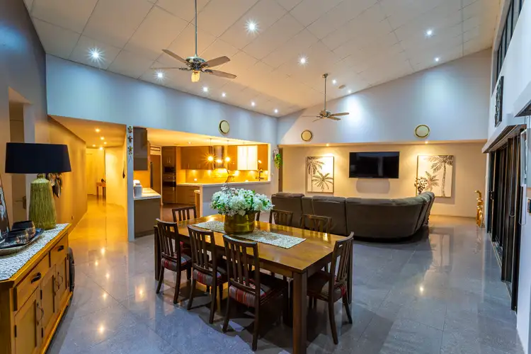 Fifth view of Homely house listing, 6 Bella Vista Drive, Leeton NSW 2705