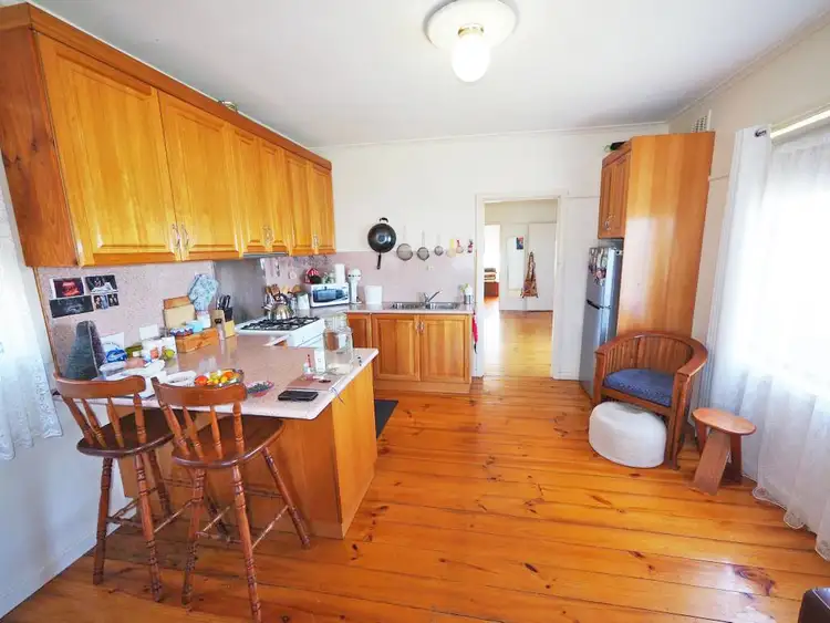 Fifth view of Homely house listing, 4 Maurice Court, Morwell VIC 3840