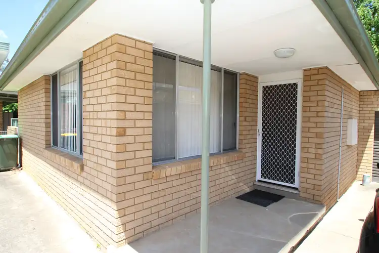 3 Johnstone Street