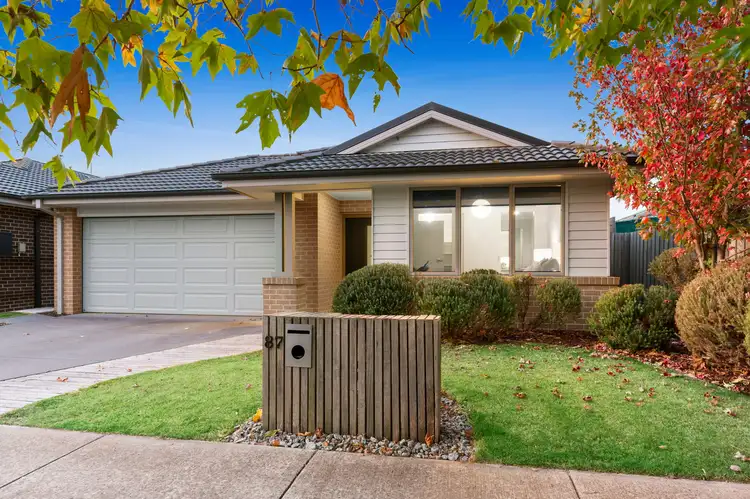 87 Coastside Drive, Armstrong Creek VIC 3217