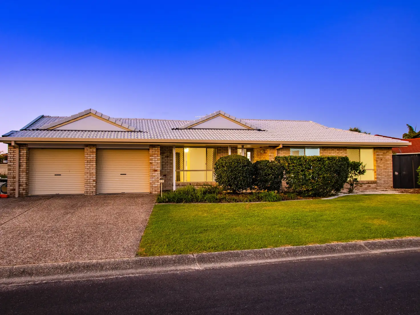 Main view of Homely semi-detached listing, 2/8 Covent Gardens Way, Banora Point NSW 2486
