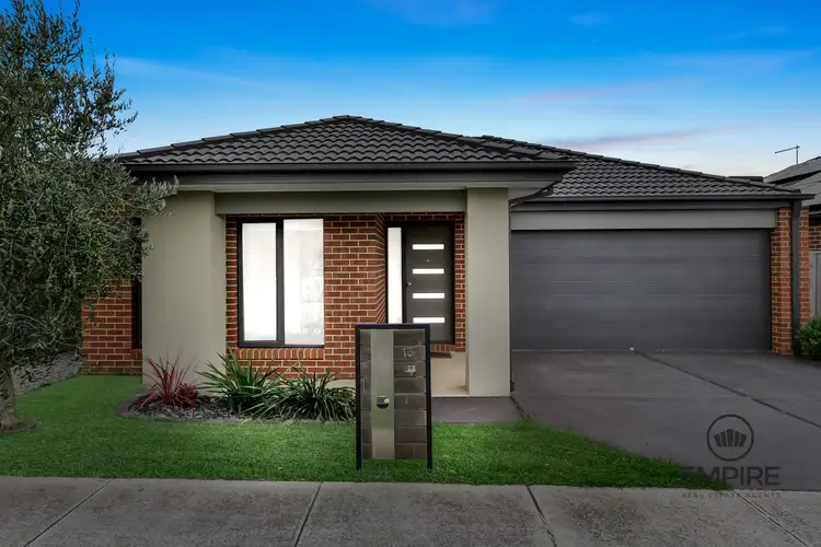 15 Roskopp Avenue, Clyde North VIC 3978