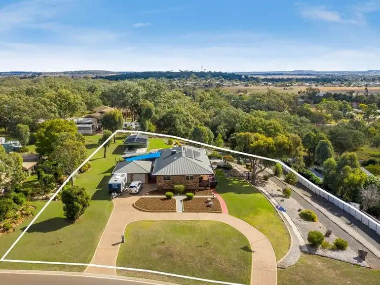 1 Langton Crescent, Oakey QLD 4401
