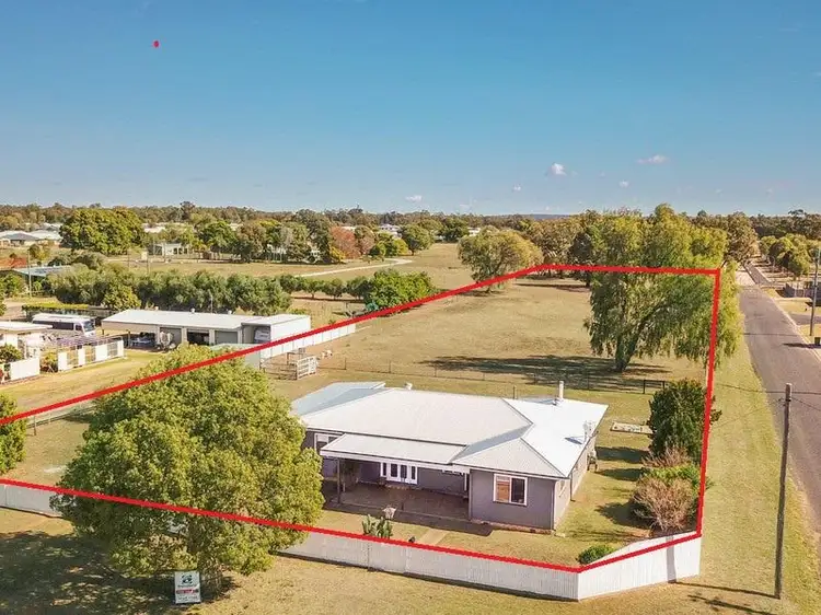 86 Windmill Road, Chinchilla QLD 4413