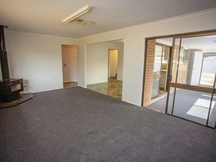 Sixth view of Homely house listing, 10 Stevenson Street, Chinchilla QLD 4413