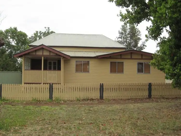 9 Russell, Chinchilla QLD 4413