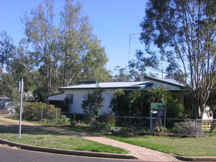 27 Rennick Street, Chinchilla QLD 4413