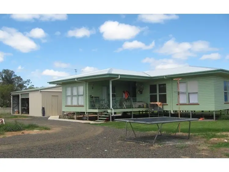 93 Cemetery Road, Chinchilla QLD 4413
