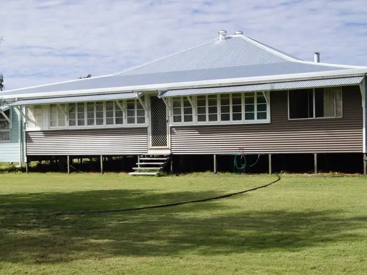 21 Barkers Road, Chinchilla QLD 4413