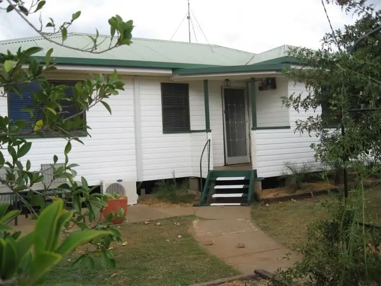 9 Atkins, Chinchilla QLD 4413