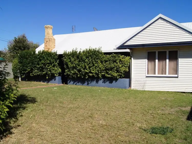 6 Beutel Street, Chinchilla QLD 4413
