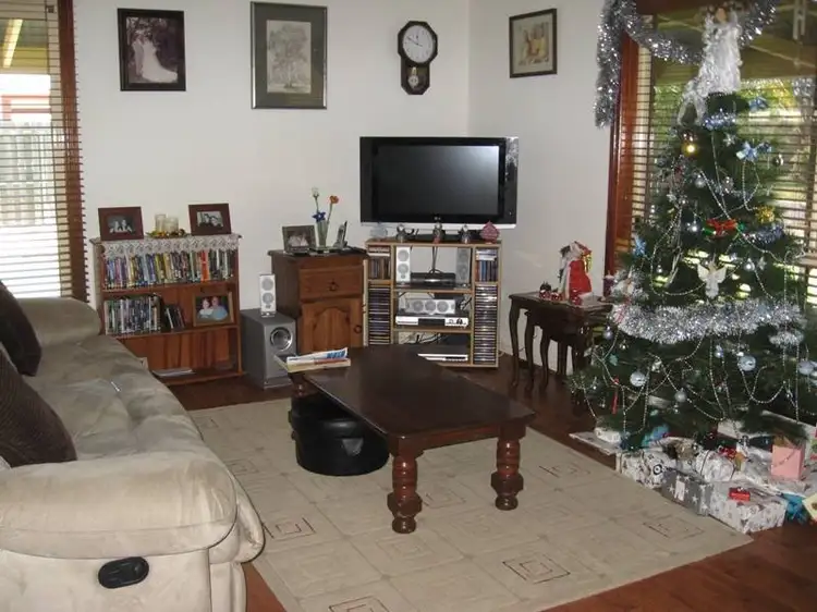 Second view of Homely house listing, 4 McIntyre, Chinchilla QLD 4413