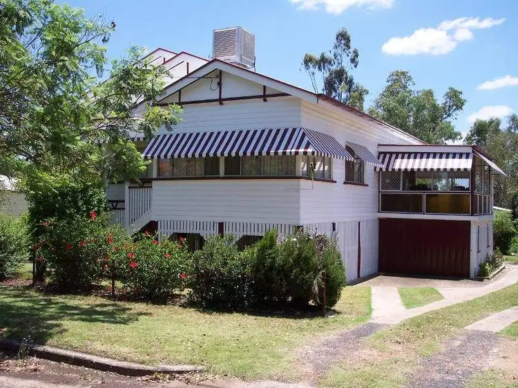 15 BELL, Chinchilla QLD 4413