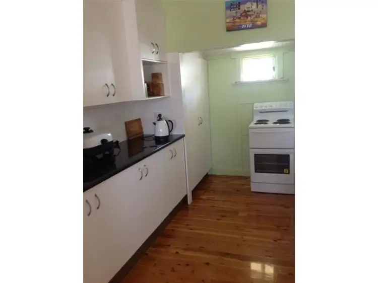 9 Atkins Street, Chinchilla QLD 4413