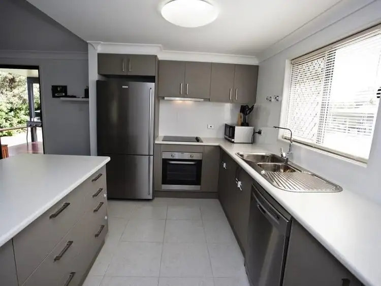6 Dorney Street, Chinchilla QLD 4413