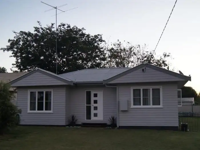 4 Beutel Street, Chinchilla QLD 4413