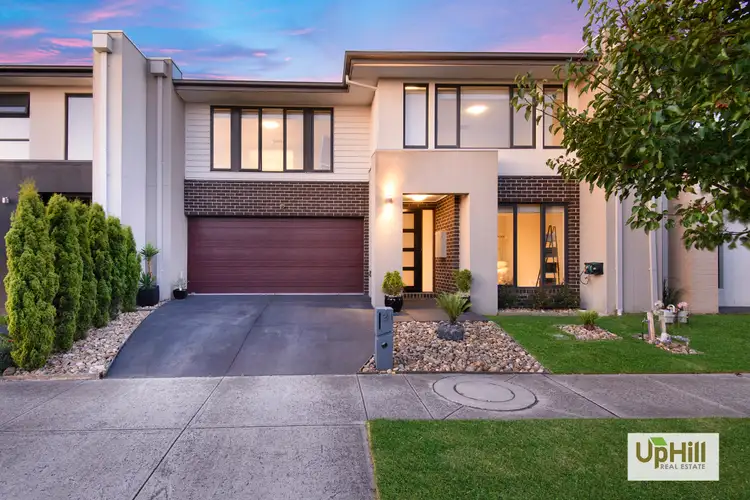 21 Lonarto Avenue, Clyde North VIC 3978