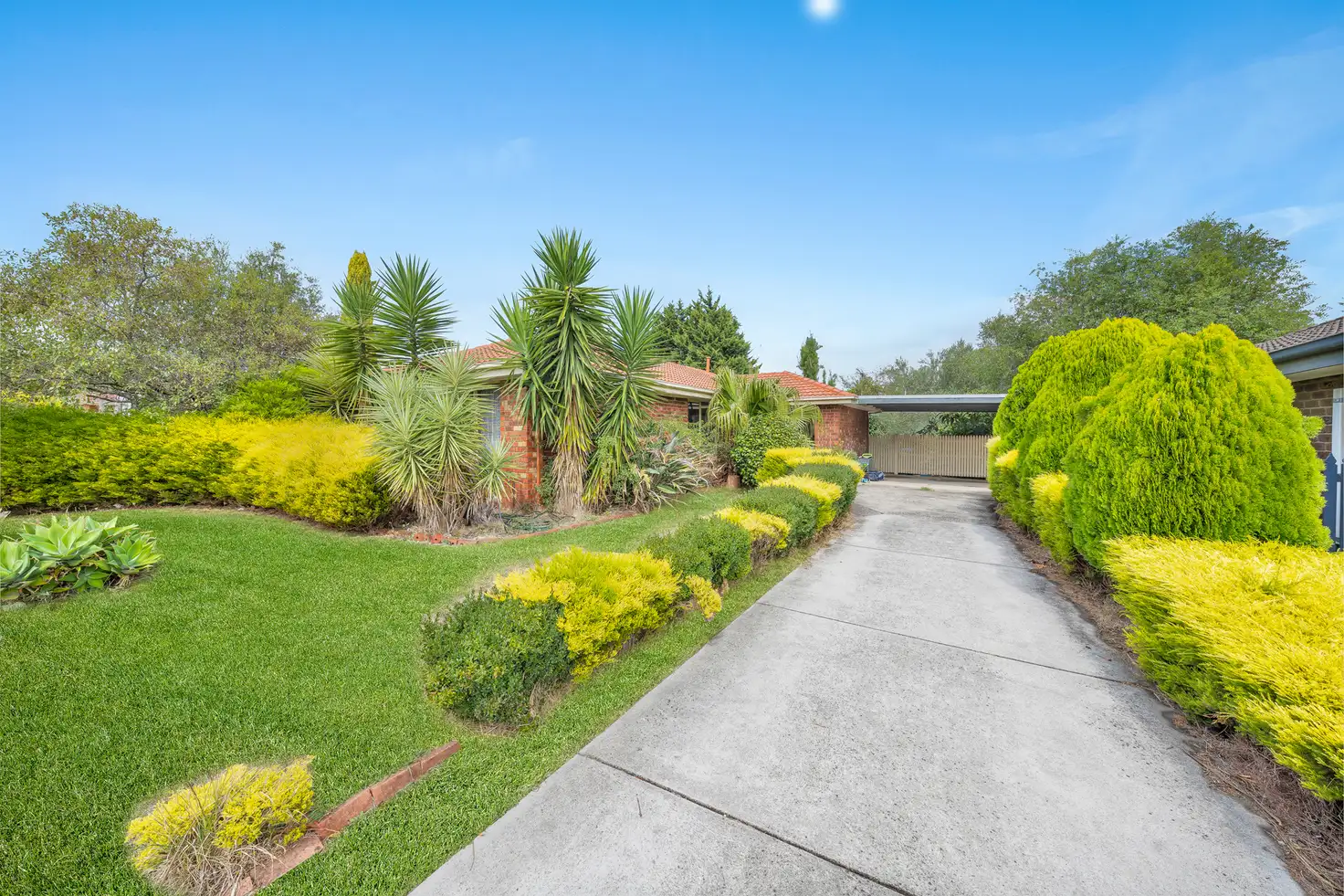 Main view of Homely house listing, 10 Lesley Drive, Hampton Park VIC 3976
