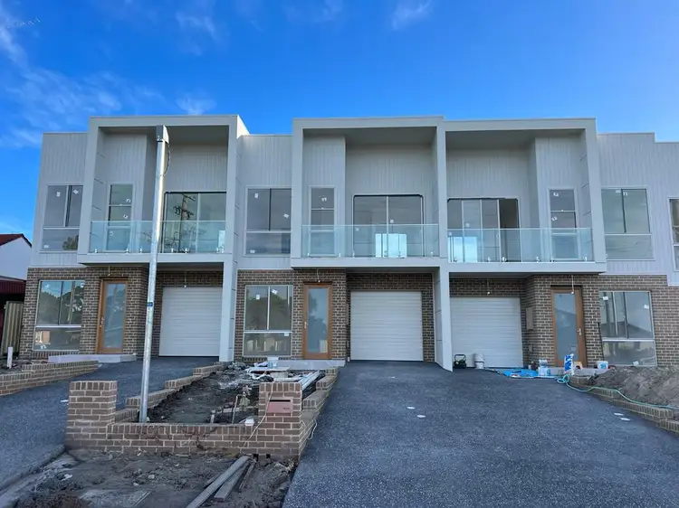 2/14-16 Bristol Street, Berkeley NSW 2506