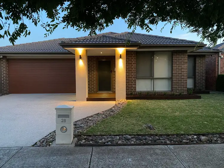 28 St Leonard Drive, South Morang VIC 3752